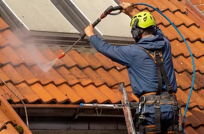 Démoussage et hydrofuge de toiture à Couvertoirade